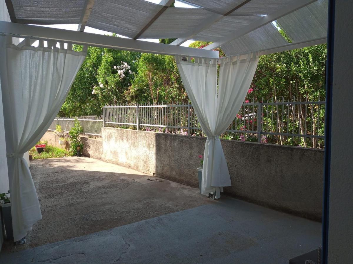 Apartments Dijan Sukosan Exterior photo