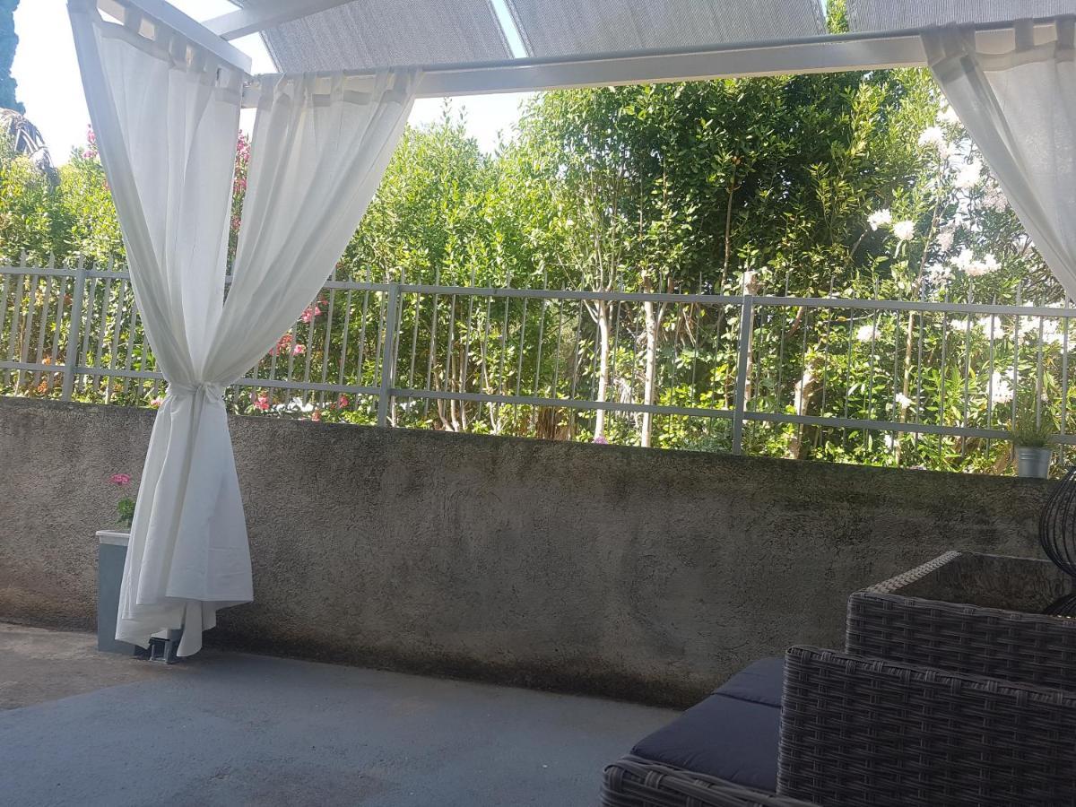 Apartments Dijan Sukosan Exterior photo